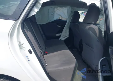 2013 Toyota Prius Plug-In z USA, uszkodzony, nr VIN JTDKN3DP1D3047013